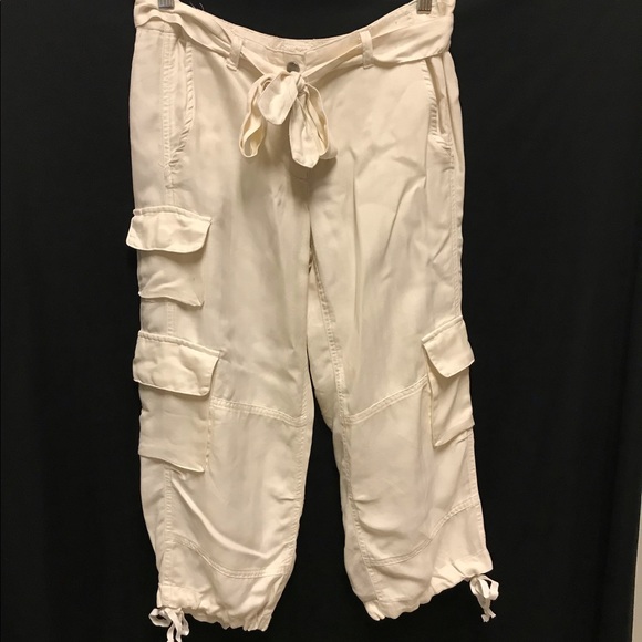 Da-Nang Pants - XS Da-Nang Cargo Capri Cream Silk Pants